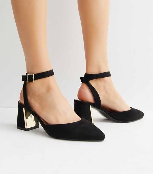 Newlook Black Mid Heel Court Shoe